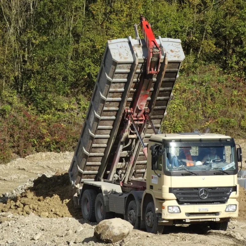 Laterite Fill (per tipper trip)